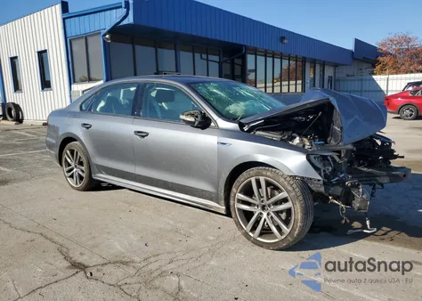 2018 Volkswagen Passat S z USA, uszkodzony, nr VIN 1VWAA7A38JC031383